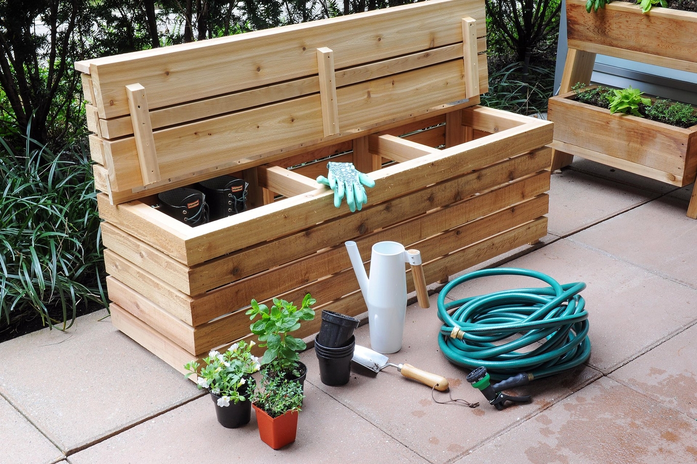 outdoor cedar bench plans        
        <figure class=